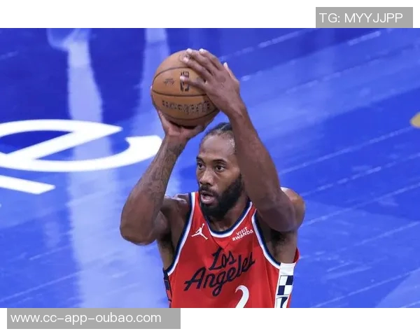 鲈鱼一开局便施强攻小卡遭遇挑战米奇巧用错峰策略对抗文班