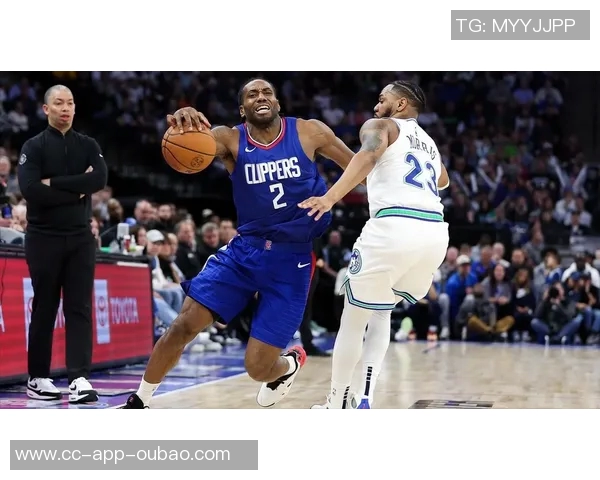 快船与森林狼第二节进攻低迷合计仅得26分比赛陷入胶着状态